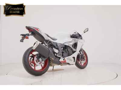 Kawasaki Ninja ZX-6R 2025