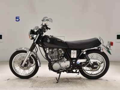 Yamaha SR400 2019