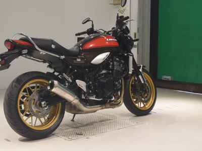 Kawasaki Z900RS 2022