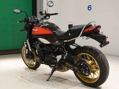 Kawasaki Z900RS 2022