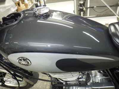 Yamaha SR400 2022