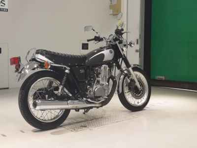 Yamaha SR400 2022