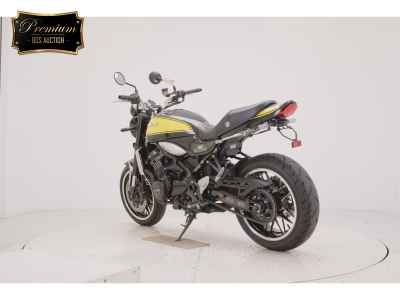 Kawasaki Z900RS 2024