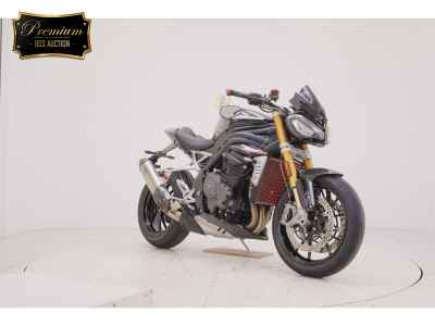 Triumph Speed Triple 1200 RS 2021