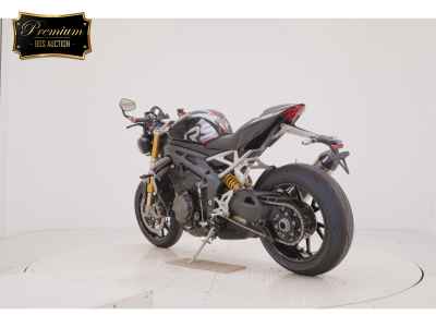 Triumph Speed Triple 1200 RS 2021