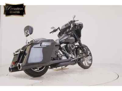 Harley-Davidson Street Glide FLHX1690 2013