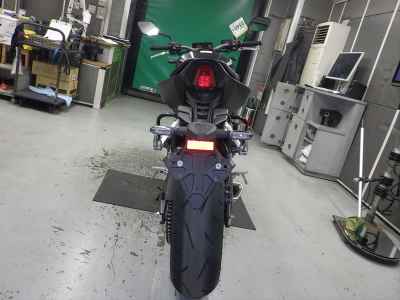 Honda CB650R E-Clutch 2024