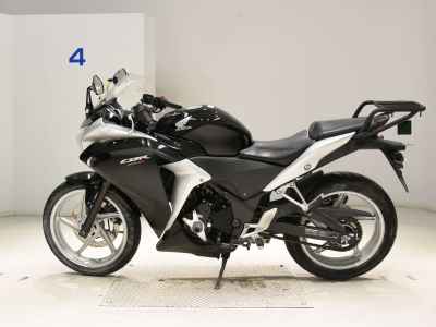 Honda CBR250R 2011
