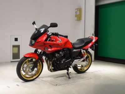 Honda CB400SFV Boldor 2012