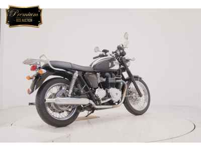 Triumph Bonneville T100 2011