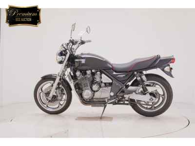Kawasaki Zephyr 1100 2025