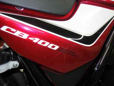 Honda CB400 Super Boldor 2022