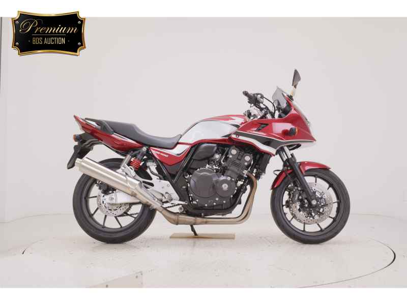 Honda CB400 Super Boldor 2022