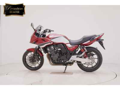Honda CB400 Super Boldor 2022