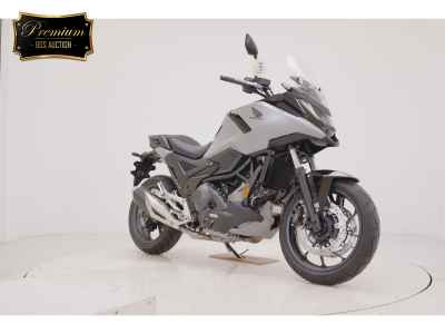 Honda NC750X DCT 2025