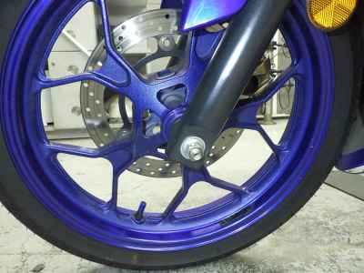 Yamaha YZF-R25 2016