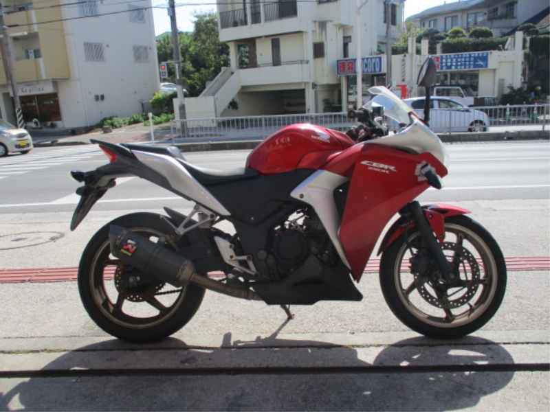 Honda CBR250R 2011
