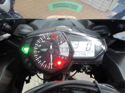Yamaha YZF-R25 2015