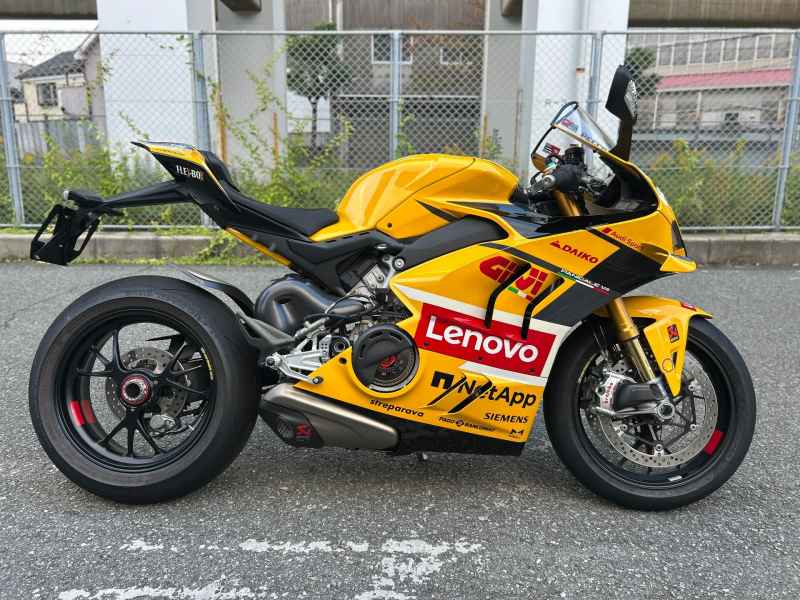 Ducati Panigale V4 2024