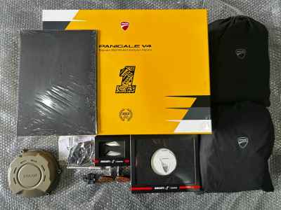 Ducati Panigale V4 2024