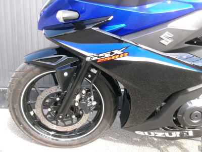 Suzuki GSX250R