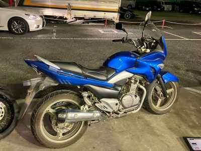 Suzuki GSR250