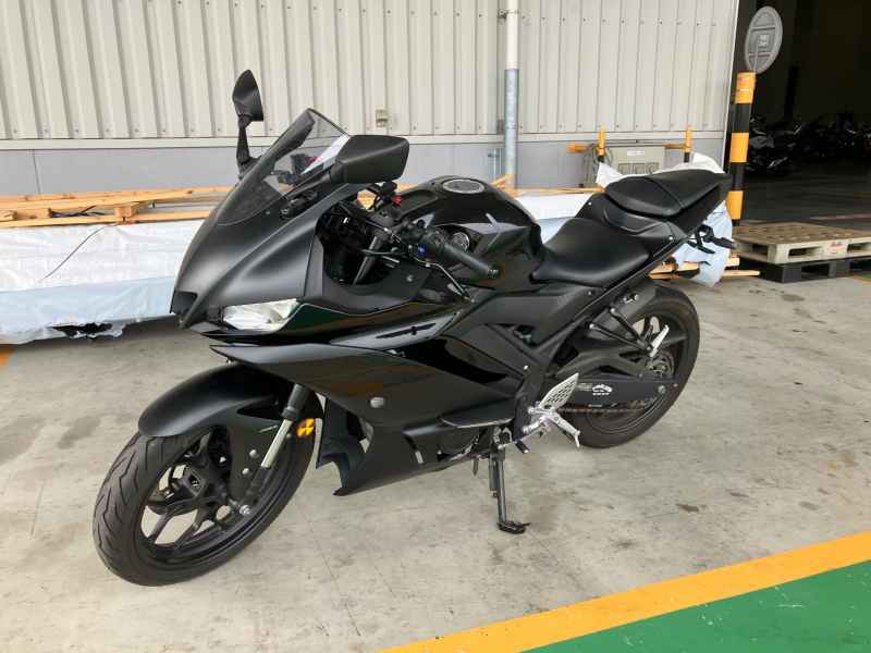 Yamaha YZF-R25 2021