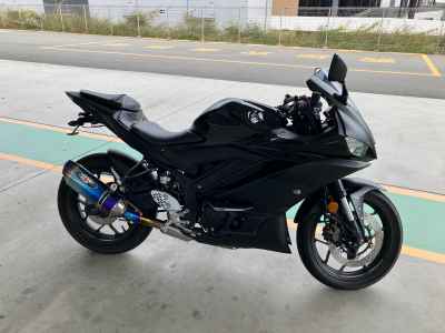 Yamaha YZF-R25 2021