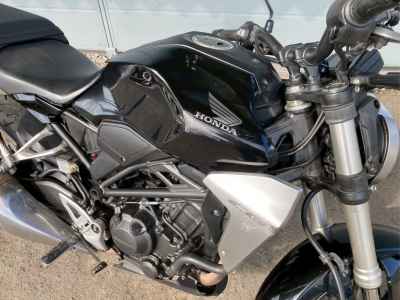 Honda CB250R 2018