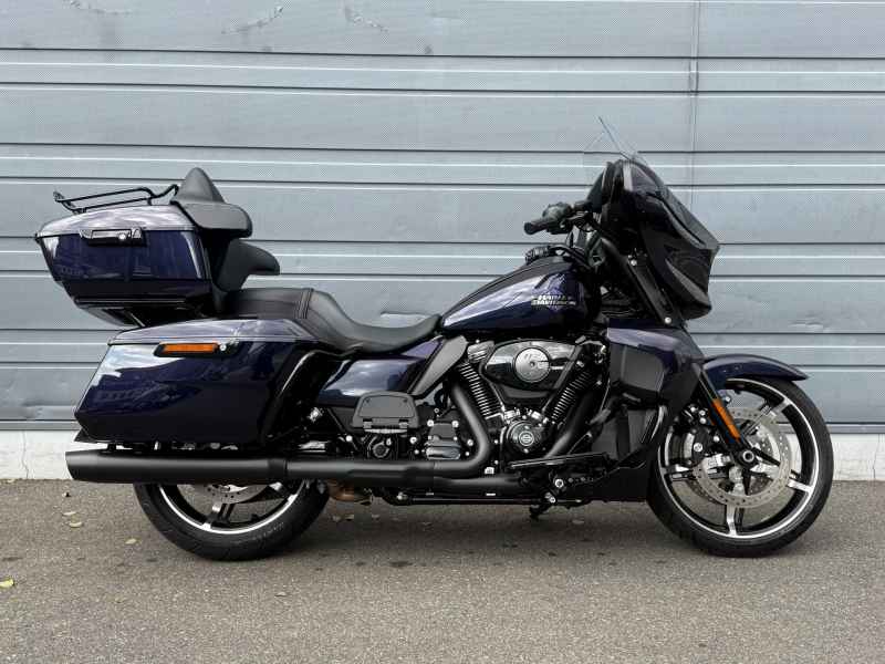 Harley-Davidson FLHXU 2025