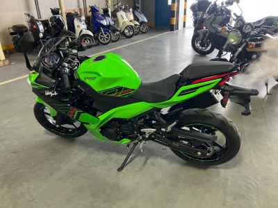 Kawasaki Ninja 400 2024