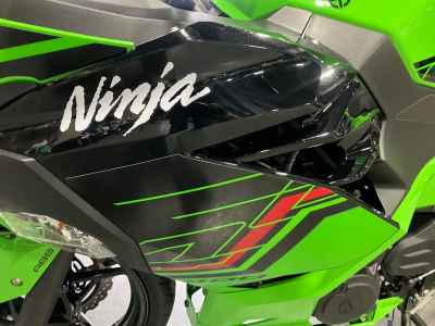 Kawasaki Ninja 400 2024