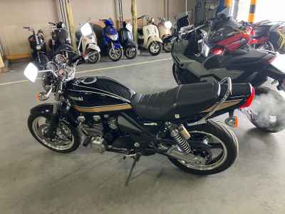 Kawasaki Zephyr 400 2010