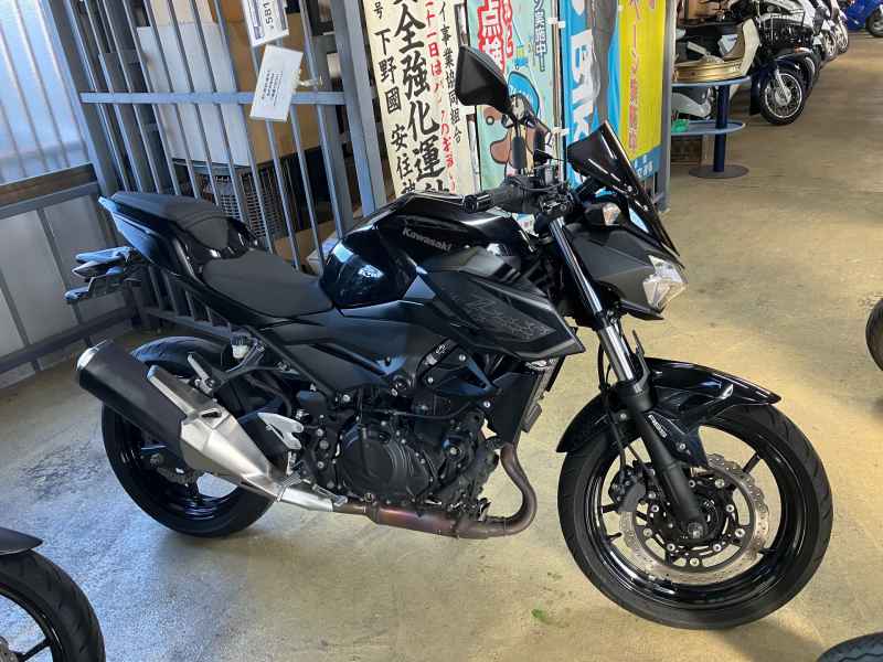 Kawasaki Z400 2021