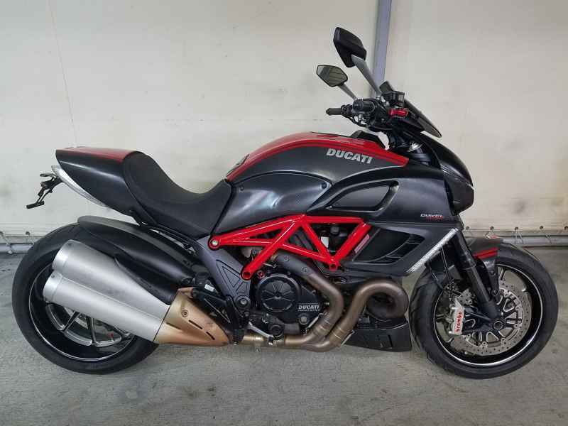 Ducati Diavel 2011