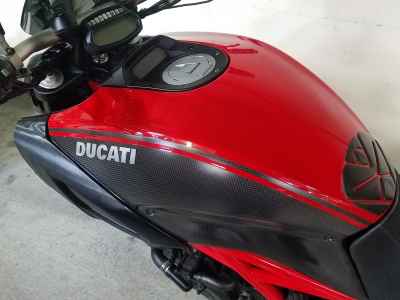 Ducati Diavel 2011