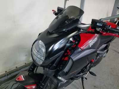 Ducati Diavel 2011