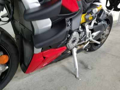 Ducati Streetfighter V2 2022