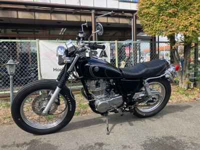 Yamaha SR400 2012