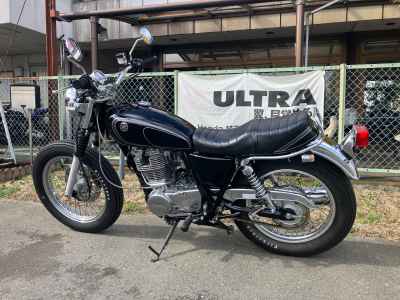 Yamaha SR400 2012