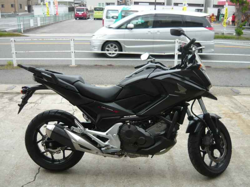 Honda NC750X 2016