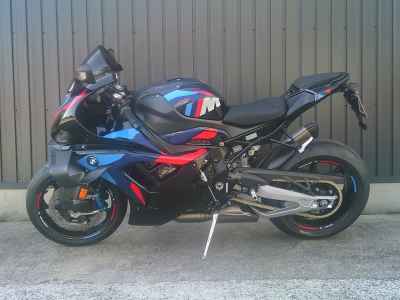 BMW M1000RR 2025