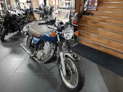 Yamaha SR400 2020