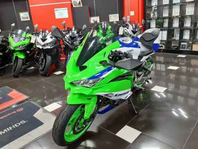 Kawasaki Ninja ZX-4RR 2024