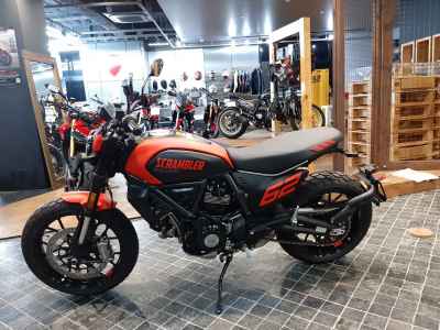 Ducati Scrambler Full Throttle 2025