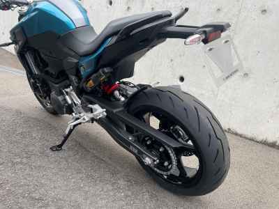BMW F900R 2025