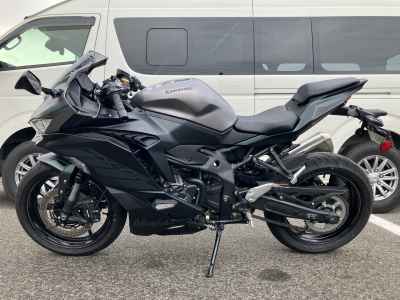 Kawasaki Ninja ZX-4R SE 2025