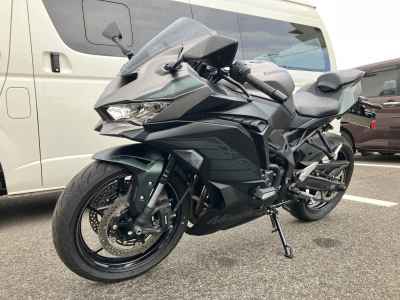 Kawasaki Ninja ZX-4R SE 2025