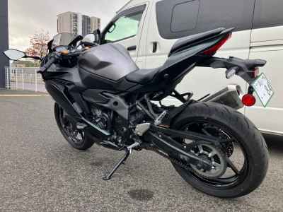Kawasaki Ninja ZX-4R SE 2025