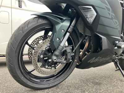 Kawasaki Ninja ZX-4R SE 2025